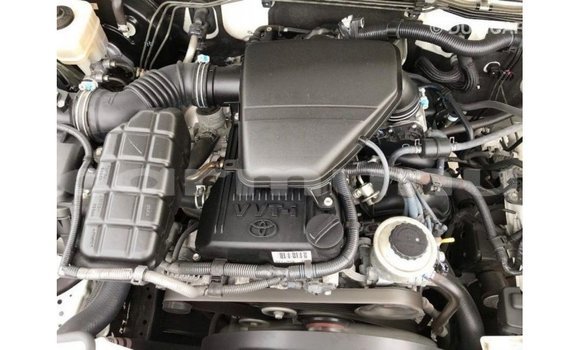 Buy Import Toyota Prado White Car in Import - Dubai in Region of Bouenza Buy Import Toyota Prado White Car in Import - Dubai in Region of Bouenza