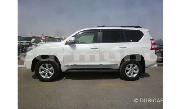 Buy Import Toyota Prado White Car in Import - Dubai in Region of Bouenza Buy Import Toyota Prado White Car in Import - Dubai in Region of Bouenza
