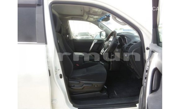 Buy Import Toyota Prado White Car in Import - Dubai in Region of Bouenza Buy Import Toyota Prado White Car in Import - Dubai in Region of Bouenza