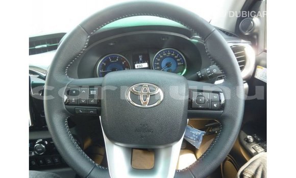 Acheter Import Voiture Toyota Hilux Noir à Import - Dubai, Région de la Bouenza Acheter Import Voiture Toyota Hilux Noir à Import - Dubai, Région de la Bouenza