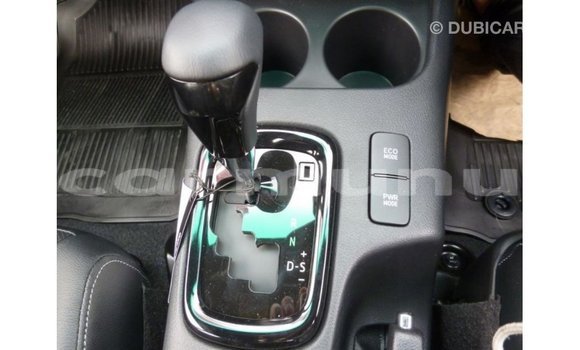 Acheter Import Voiture Toyota Hilux Blanc à Import - Dubai, Région de la Bouenza Acheter Import Voiture Toyota Hilux Blanc à Import - Dubai, Région de la Bouenza