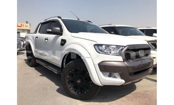 Acheter Import Voiture Ford Ranger Blanc à Import - Dubai, Région de la Bouenza Acheter Import Voiture Ford Ranger Blanc à Import - Dubai, Région de la Bouenza
