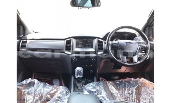 Acheter Import Voiture Ford Ranger Blanc à Import - Dubai, Région de la Bouenza Acheter Import Voiture Ford Ranger Blanc à Import - Dubai, Région de la Bouenza