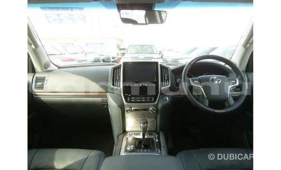 Buy Import Toyota Land Cruiser Other Car in Import - Dubai in Region of Bouenza Buy Import Toyota Land Cruiser Other Car in Import - Dubai in Region of Bouenza
