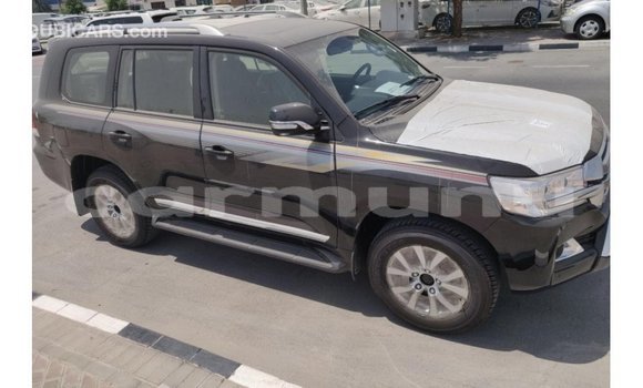 Acheter Import Voiture Toyota Land Cruiser Noir à Import - Dubai, Région de la Bouenza Acheter Import Voiture Toyota Land Cruiser Noir à Import - Dubai, Région de la Bouenza