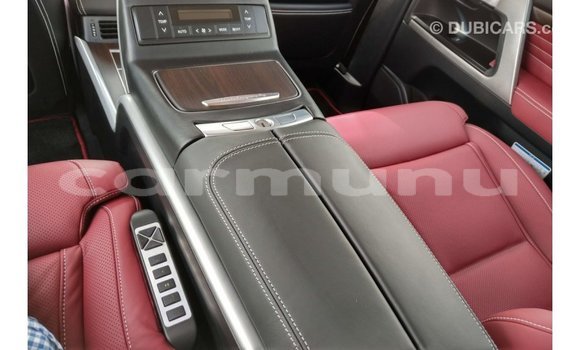 Acheter Import Voiture Toyota Land Cruiser Noir à Import - Dubai, Région de la Bouenza Acheter Import Voiture Toyota Land Cruiser Noir à Import - Dubai, Région de la Bouenza