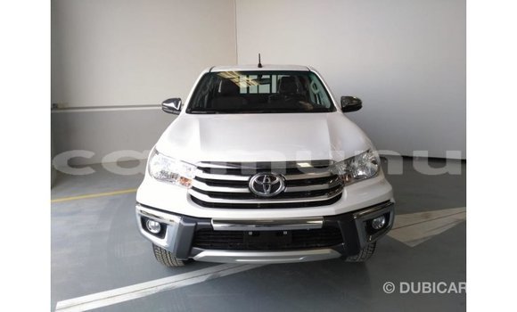Buy Import Toyota Hilux White Car in Import - Dubai in Region of Bouenza Buy Import Toyota Hilux White Car in Import - Dubai in Region of Bouenza