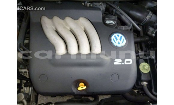 Buy Import Volkswagen Beetle White Car in Import - Dubai in Region of Bouenza Buy Import Volkswagen Beetle White Car in Import - Dubai in Region of Bouenza