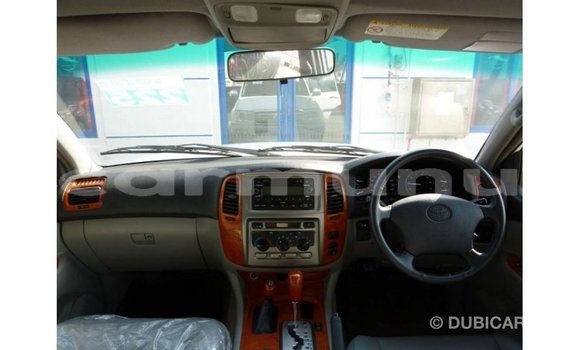 Buy Import Toyota Land Cruiser White Car in Import - Dubai in Region of Bouenza Buy Import Toyota Land Cruiser White Car in Import - Dubai in Region of Bouenza