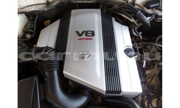 Buy Import Toyota Land Cruiser White Car in Import - Dubai in Region of Bouenza Buy Import Toyota Land Cruiser White Car in Import - Dubai in Region of Bouenza