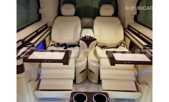 Buy Import Mercedes-Benz 250 Black Car in Import - Dubai in Region of Bouenza Buy Import Mercedes-Benz 250 Black Car in Import - Dubai in Region of Bouenza