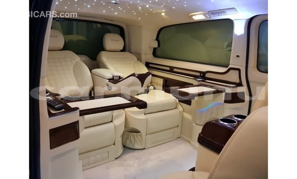 Buy Import Mercedes-Benz 250 Black Car in Import - Dubai in Region of Bouenza Buy Import Mercedes-Benz 250 Black Car in Import - Dubai in Region of Bouenza