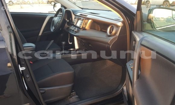 Buy Import Toyota HiAce Black Truck in Import - Dubai in Region of Bouenza Buy Import Toyota HiAce Black Truck in Import - Dubai in Region of Bouenza