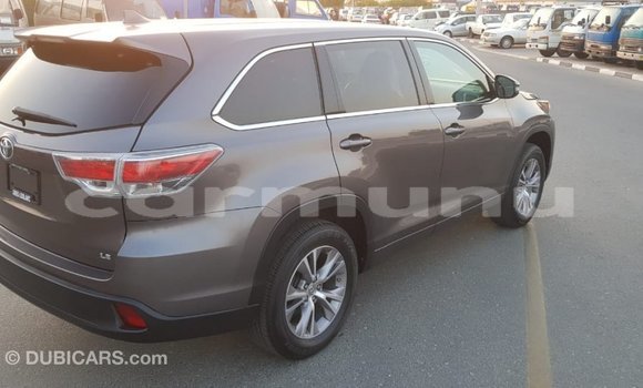 Buy Import Toyota Highlander Other Car in Import - Dubai in Region of Bouenza Buy Import Toyota Highlander Other Car in Import - Dubai in Region of Bouenza