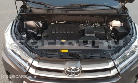 Buy Import Toyota Highlander Other Car in Import - Dubai in Region of Bouenza Buy Import Toyota Highlander Other Car in Import - Dubai in Region of Bouenza