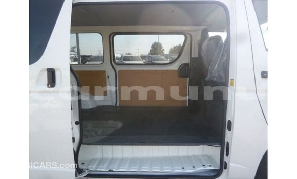 Acheter Import Voiture Toyota Hiace Blanc à Import - Dubai, Région de la Bouenza Acheter Import Voiture Toyota Hiace Blanc à Import - Dubai, Région de la Bouenza