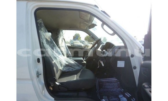 Buy Import Toyota Hiace White Car in Import - Dubai in Region of Bouenza Buy Import Toyota Hiace White Car in Import - Dubai in Region of Bouenza