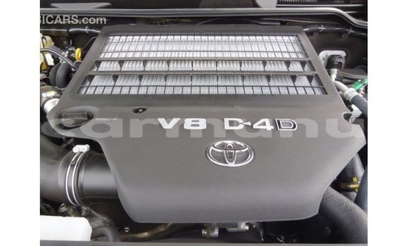 Acheter Import Voiture Toyota Land Cruiser Bleu à Import - Dubai, Région de la Bouenza Acheter Import Voiture Toyota Land Cruiser Bleu à Import - Dubai, Région de la Bouenza