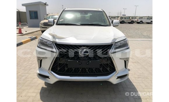 Acheter Import Voiture Lexus LX Blanc à Import - Dubai, Région de la Bouenza Acheter Import Voiture Lexus LX Blanc à Import - Dubai, Région de la Bouenza