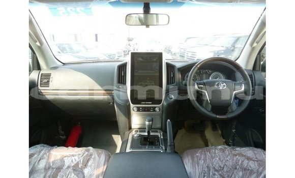 Buy Import Toyota Land Cruiser Black Car in Import - Dubai in Region of Bouenza Buy Import Toyota Land Cruiser Black Car in Import - Dubai in Region of Bouenza