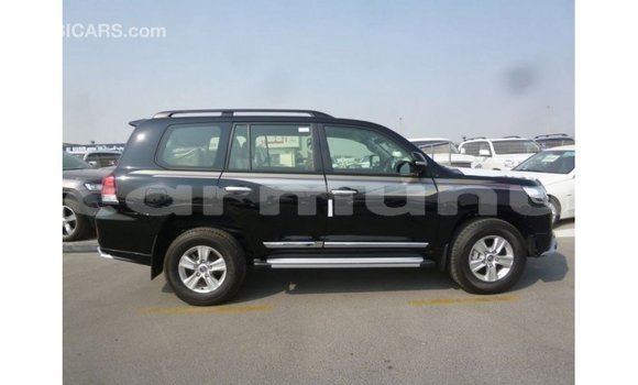 Buy Import Toyota Land Cruiser Black Car in Import - Dubai in Region of Bouenza Buy Import Toyota Land Cruiser Black Car in Import - Dubai in Region of Bouenza