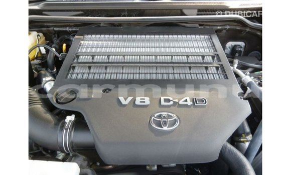 Buy Import Toyota Land Cruiser Black Car in Import - Dubai in Region of Bouenza Buy Import Toyota Land Cruiser Black Car in Import - Dubai in Region of Bouenza