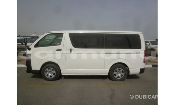 Acheter Import Voiture Toyota Hiace Blanc à Import - Dubai, Région de la Bouenza Acheter Import Voiture Toyota Hiace Blanc à Import - Dubai, Région de la Bouenza