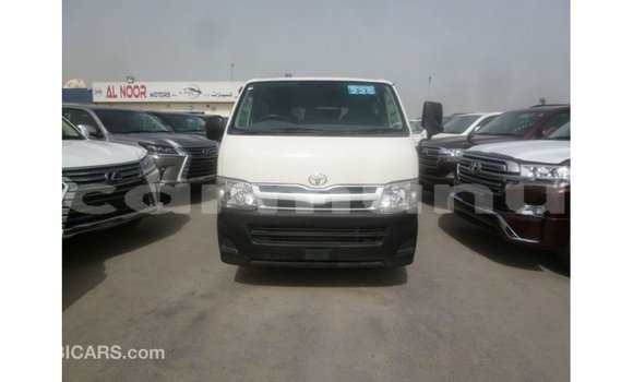 Buy Import Toyota Hiace White Car in Import - Dubai in Region of Bouenza Buy Import Toyota Hiace White Car in Import - Dubai in Region of Bouenza