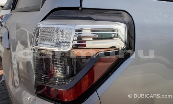 Acheter Import Utilitaire Toyota HiAce Autre à Import - Dubai, Région de la Bouenza Acheter Import Utilitaire Toyota HiAce Autre à Import - Dubai, Région de la Bouenza