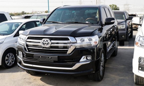Buy Import Toyota Land Cruiser Black Car in Import - Dubai in Region of Bouenza Buy Import Toyota Land Cruiser Black Car in Import - Dubai in Region of Bouenza