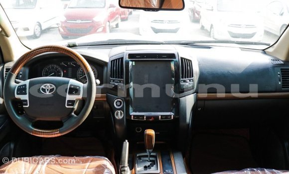 Buy Import Toyota Land Cruiser Black Car in Import - Dubai in Region of Bouenza Buy Import Toyota Land Cruiser Black Car in Import - Dubai in Region of Bouenza