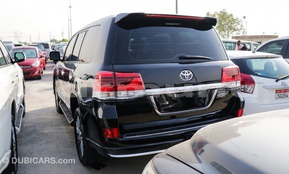 Buy Import Toyota Land Cruiser Black Car in Import - Dubai in Region of Bouenza Buy Import Toyota Land Cruiser Black Car in Import - Dubai in Region of Bouenza