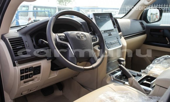 Buy Import Toyota Land Cruiser Other Car in Import - Dubai in Region of Bouenza Buy Import Toyota Land Cruiser Other Car in Import - Dubai in Region of Bouenza