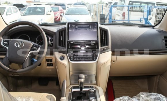 Buy Import Toyota Land Cruiser Other Car in Import - Dubai in Region of Bouenza Buy Import Toyota Land Cruiser Other Car in Import - Dubai in Region of Bouenza