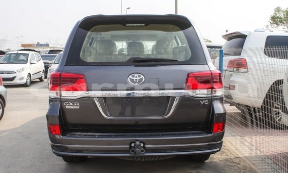 Buy Import Toyota Land Cruiser Other Car in Import - Dubai in Region of Bouenza Buy Import Toyota Land Cruiser Other Car in Import - Dubai in Region of Bouenza