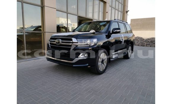 Buy Import Toyota Land Cruiser Black Car in Import - Dubai in Region of Bouenza Buy Import Toyota Land Cruiser Black Car in Import - Dubai in Region of Bouenza