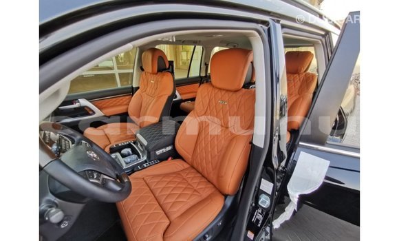 Buy Import Toyota Land Cruiser Black Car in Import - Dubai in Region of Bouenza Buy Import Toyota Land Cruiser Black Car in Import - Dubai in Region of Bouenza