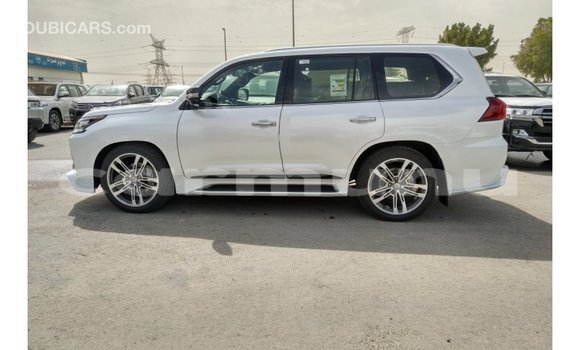 Acheter Import Voiture Lexus LX Blanc à Import - Dubai, Région de la Bouenza Acheter Import Voiture Lexus LX Blanc à Import - Dubai, Région de la Bouenza