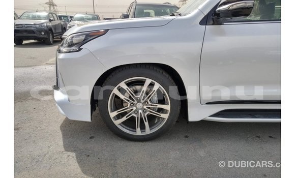 Acheter Import Voiture Lexus LX Blanc à Import - Dubai, Région de la Bouenza Acheter Import Voiture Lexus LX Blanc à Import - Dubai, Région de la Bouenza