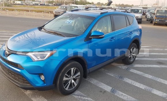 Buy Import Toyota HiAce Blue Truck in Import - Dubai in Region of Bouenza Buy Import Toyota HiAce Blue Truck in Import - Dubai in Region of Bouenza