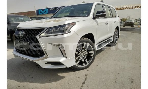 Acheter Import Voiture Lexus LX Blanc à Import - Dubai, Région de la Bouenza Acheter Import Voiture Lexus LX Blanc à Import - Dubai, Région de la Bouenza