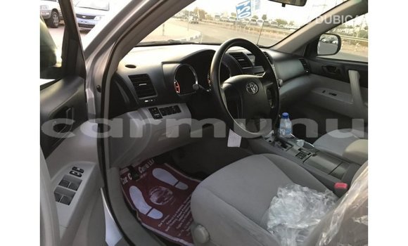 Acheter Import Voiture Toyota Highlander Autre à Import - Dubai, Région de la Bouenza Acheter Import Voiture Toyota Highlander Autre à Import - Dubai, Région de la Bouenza