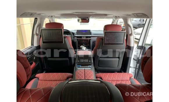 Acheter Import Voiture Lexus LX Noir à Import - Dubai, Région de la Bouenza Acheter Import Voiture Lexus LX Noir à Import - Dubai, Région de la Bouenza