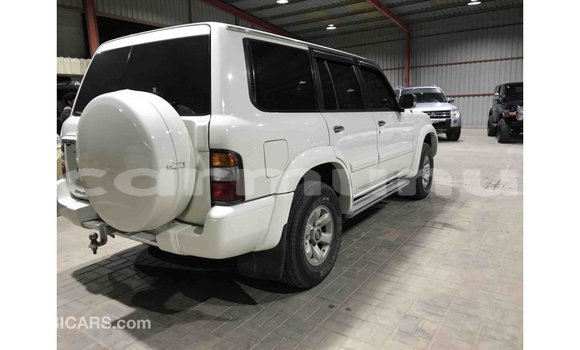 Acheter Import Voiture Nissan Patrol Blanc à Import - Dubai, Région de la Bouenza Acheter Import Voiture Nissan Patrol Blanc à Import - Dubai, Région de la Bouenza