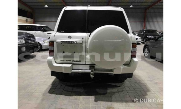 Acheter Import Voiture Nissan Patrol Blanc à Import - Dubai, Région de la Bouenza Acheter Import Voiture Nissan Patrol Blanc à Import - Dubai, Région de la Bouenza