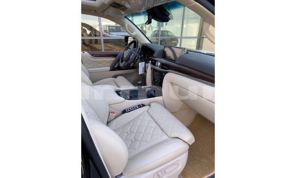 Acheter Import Voiture Lexus LX Beige à Import - Dubai, Région de la Bouenza Acheter Import Voiture Lexus LX Beige à Import - Dubai, Région de la Bouenza