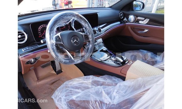 Buy Import Mercedes-Benz 200 Black Car in Import - Dubai in Region of Bouenza Buy Import Mercedes-Benz 200 Black Car in Import - Dubai in Region of Bouenza