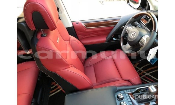 Acheter Import Voiture Lexus LX Noir à Import - Dubai, Région de la Bouenza Acheter Import Voiture Lexus LX Noir à Import - Dubai, Région de la Bouenza