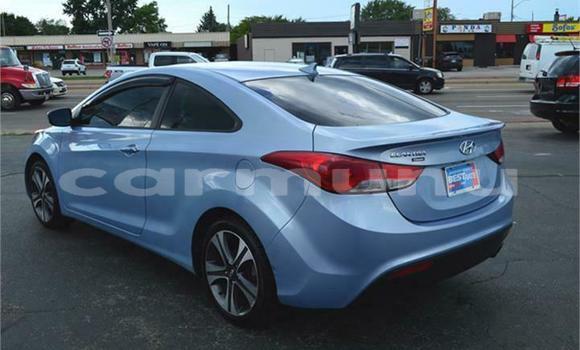 Buy Used Hyundai Elantra Blue Car in Brazzaville in Municipality of Brazzaville Buy Used Hyundai Elantra Blue Car in Brazzaville in Municipality of Brazzaville