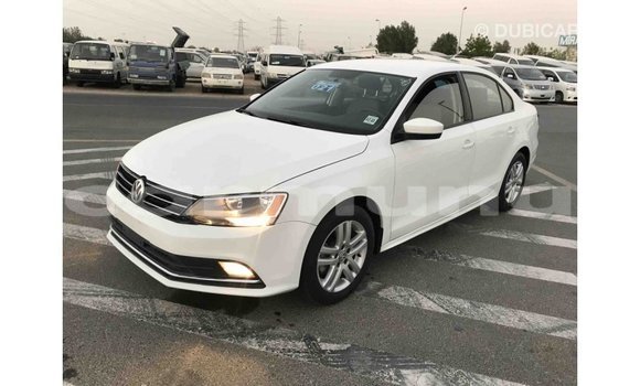 Buy Import Volkswagen Jetta White Car in Import - Dubai in Region of Bouenza Buy Import Volkswagen Jetta White Car in Import - Dubai in Region of Bouenza